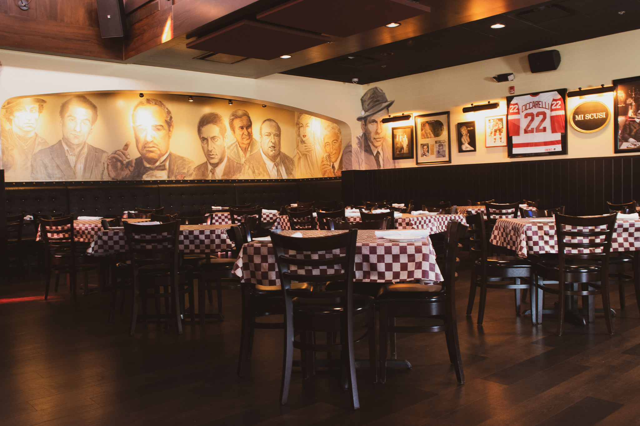 The warm, inviting dining room at Da Francesco's